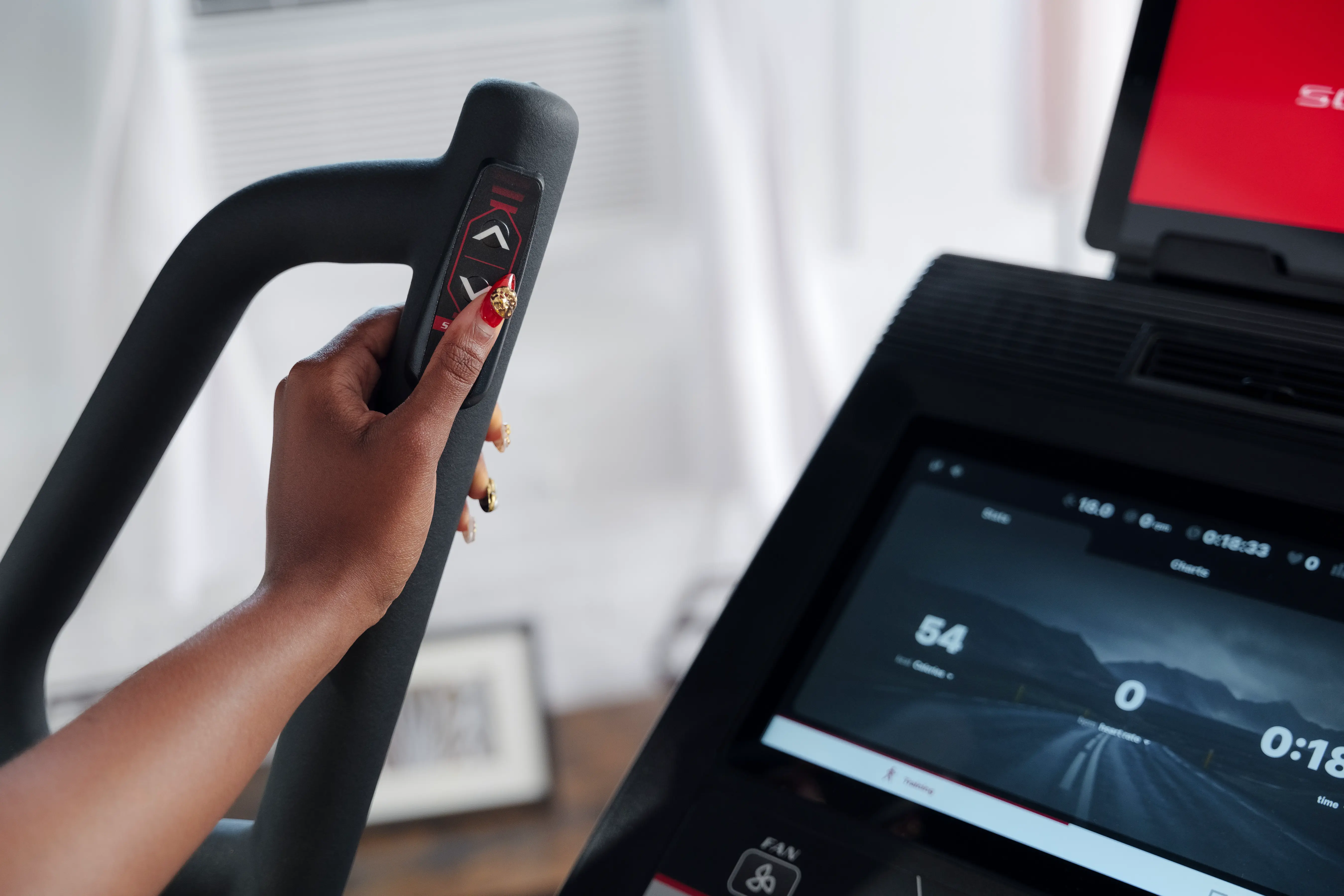 SOLE E95S Elliptical - Image 7