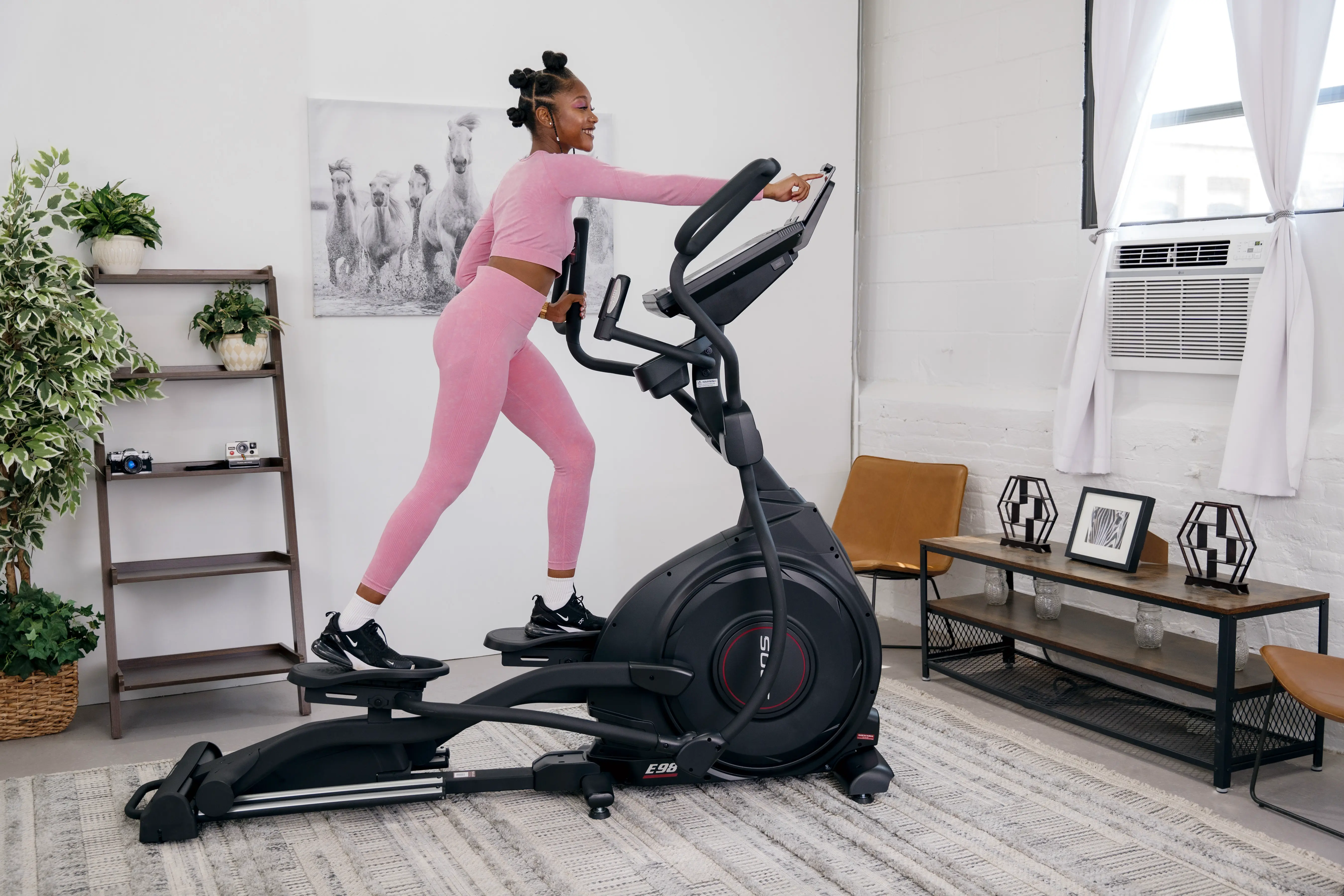 SOLE E98 Elliptical - Image 4