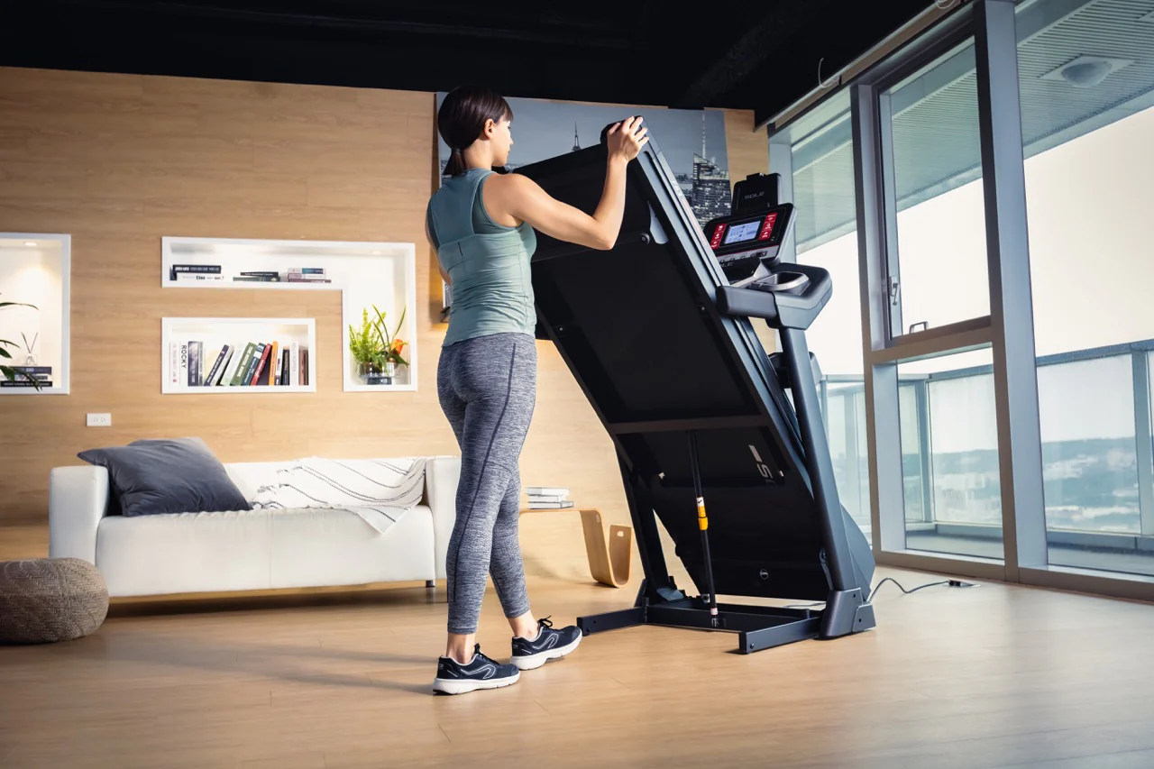 SOLE F63 Treadmill - Image 19