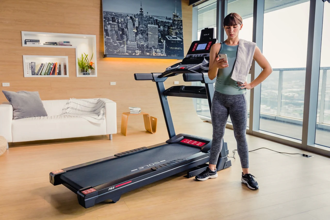 SOLE F63 Treadmill - Image 21