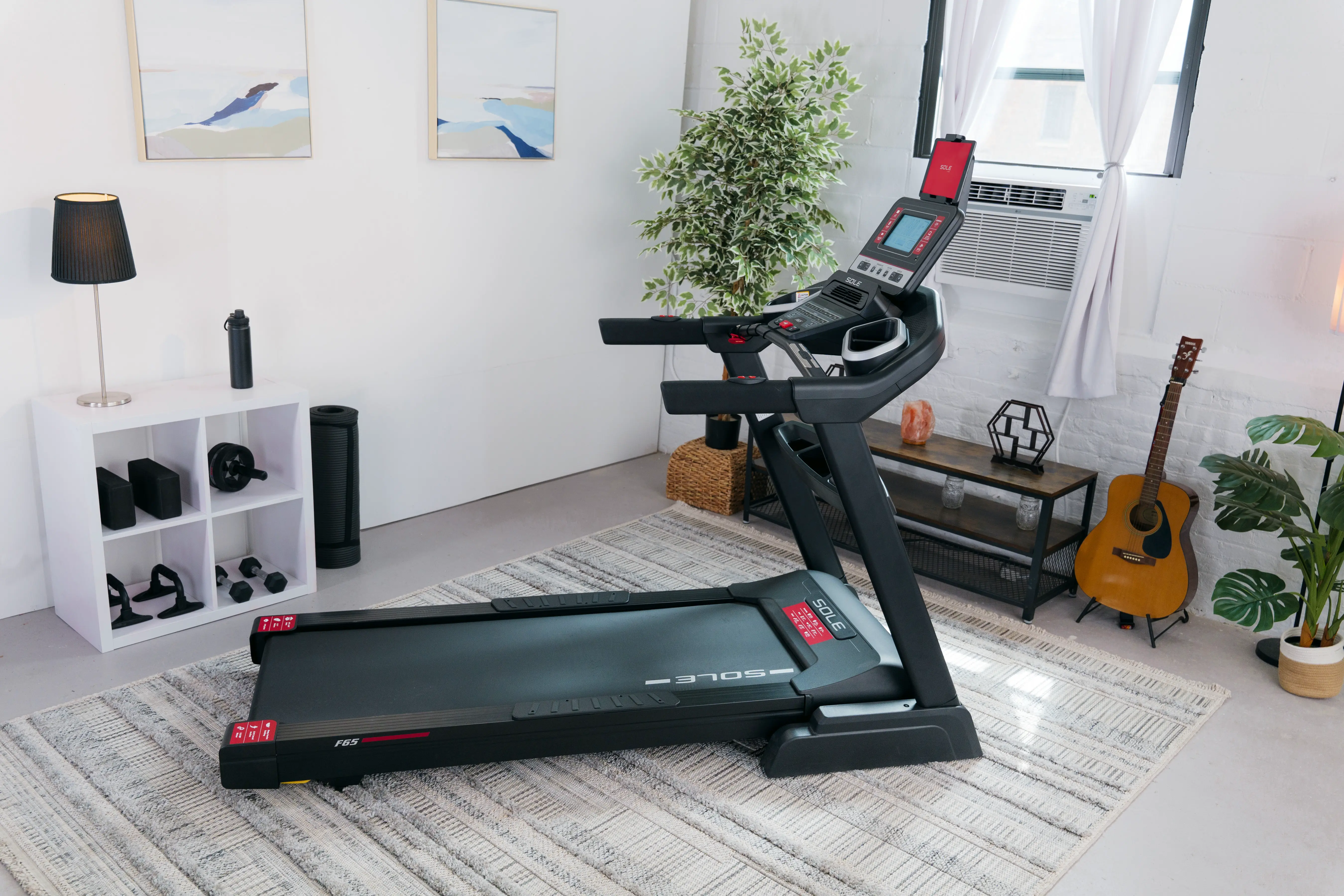 SOLE F65 Treadmill - Image 10