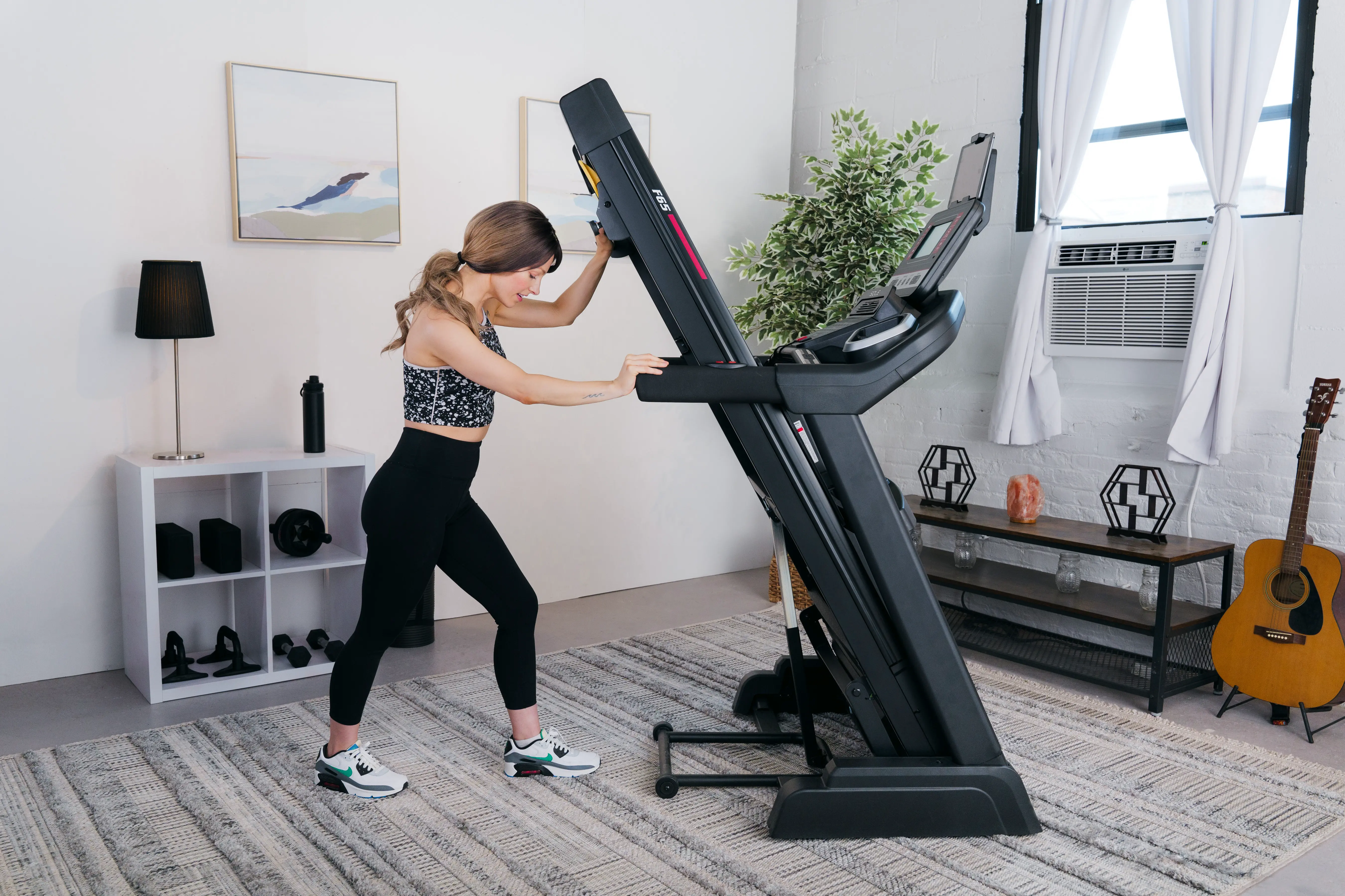 SOLE F65 Treadmill - Image 6