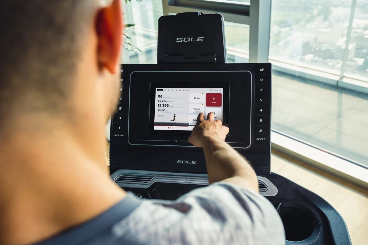 SOLE F80 Treadmill - Image 15