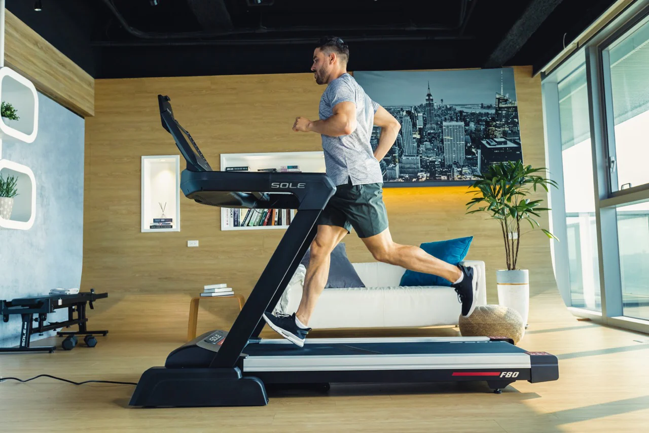 SOLE F80 Treadmill - Image 4