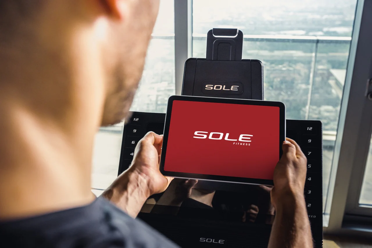 SOLE F85 Treadmill - Image 20