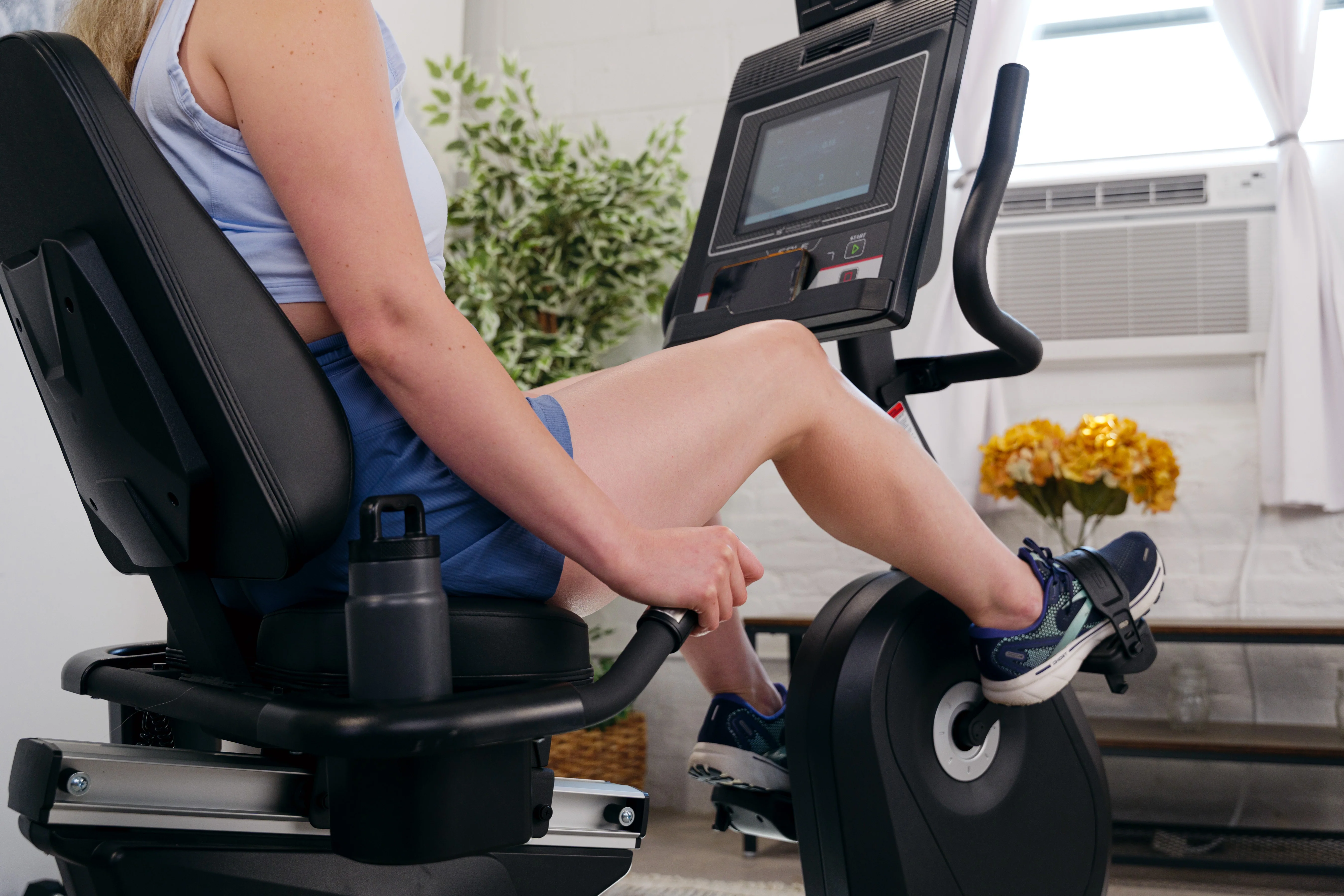 SOLE LCR Exercise Bike - Image 18