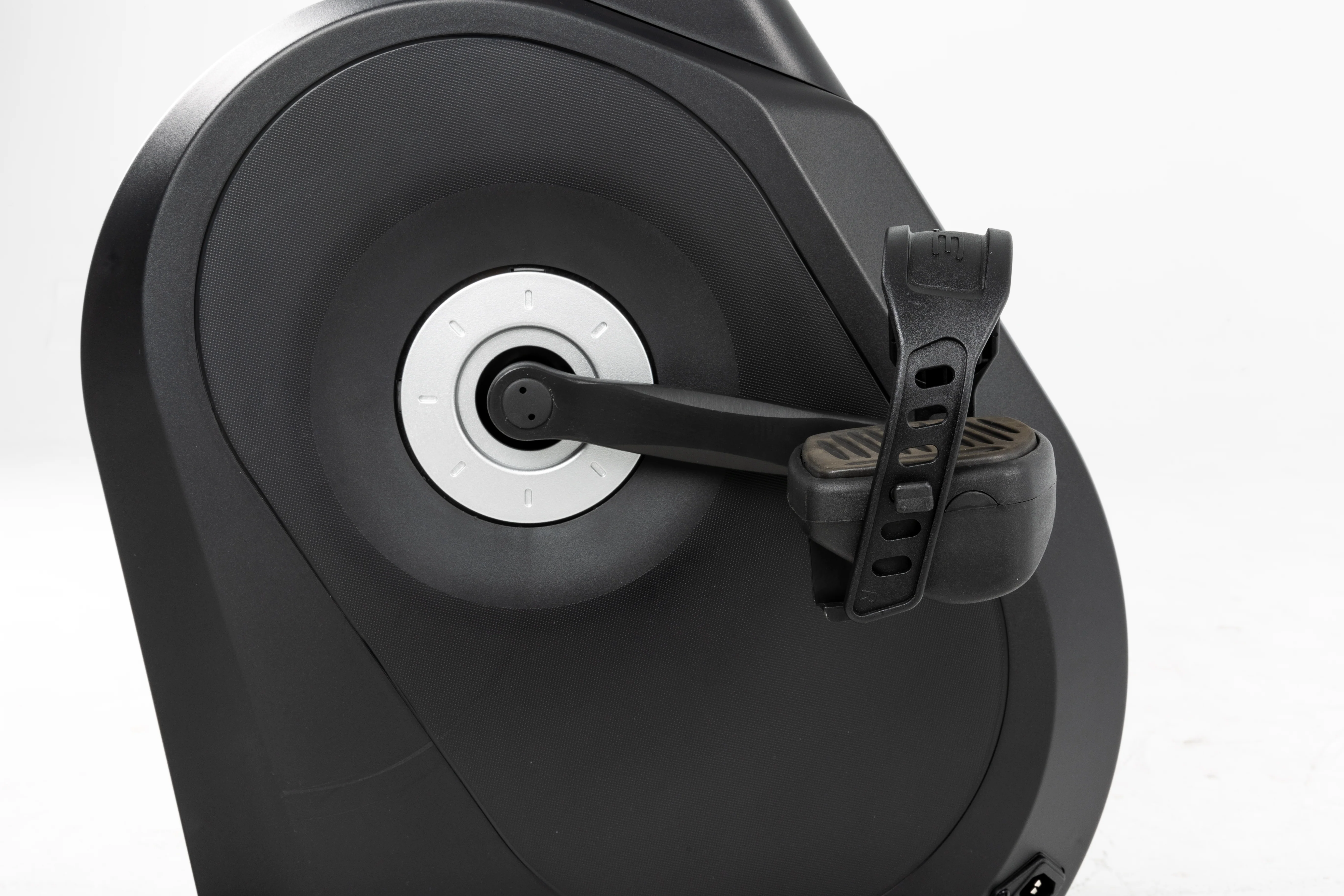 SOLE LCR Exercise Bike - Image 32