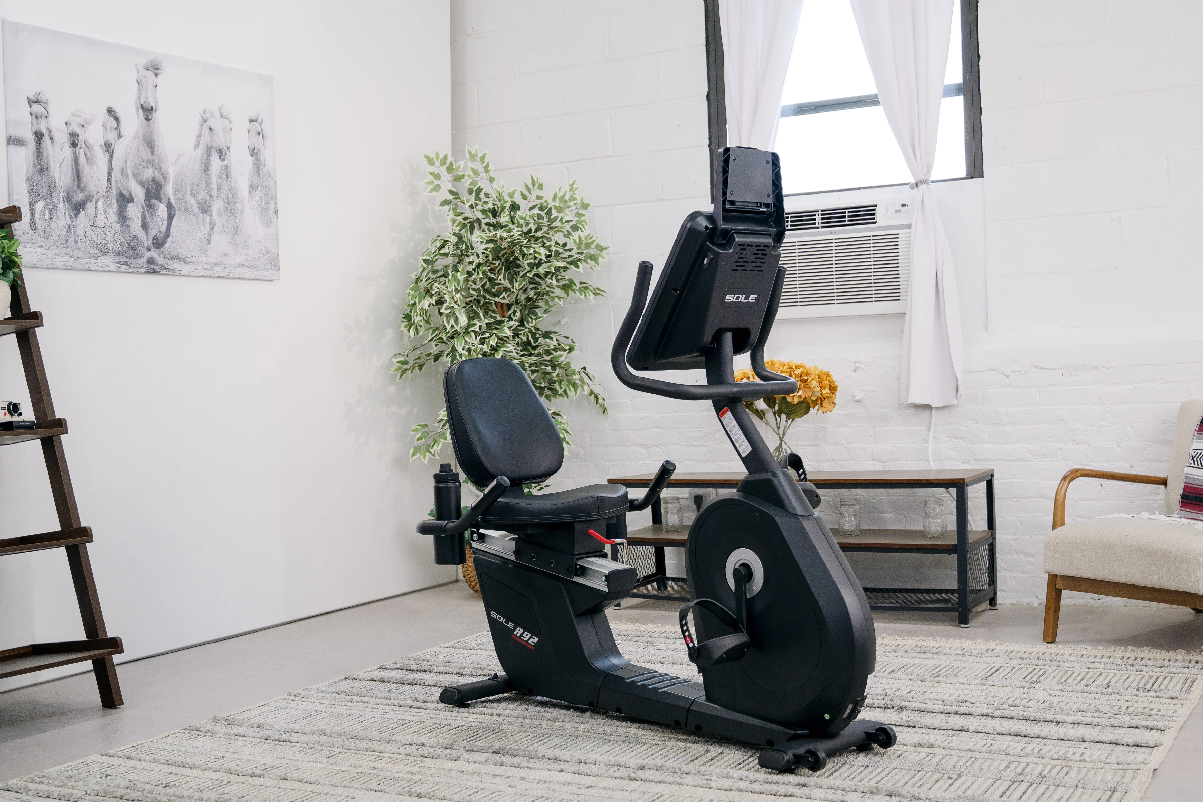 SOLE R92 Exercise Bike - Image 33