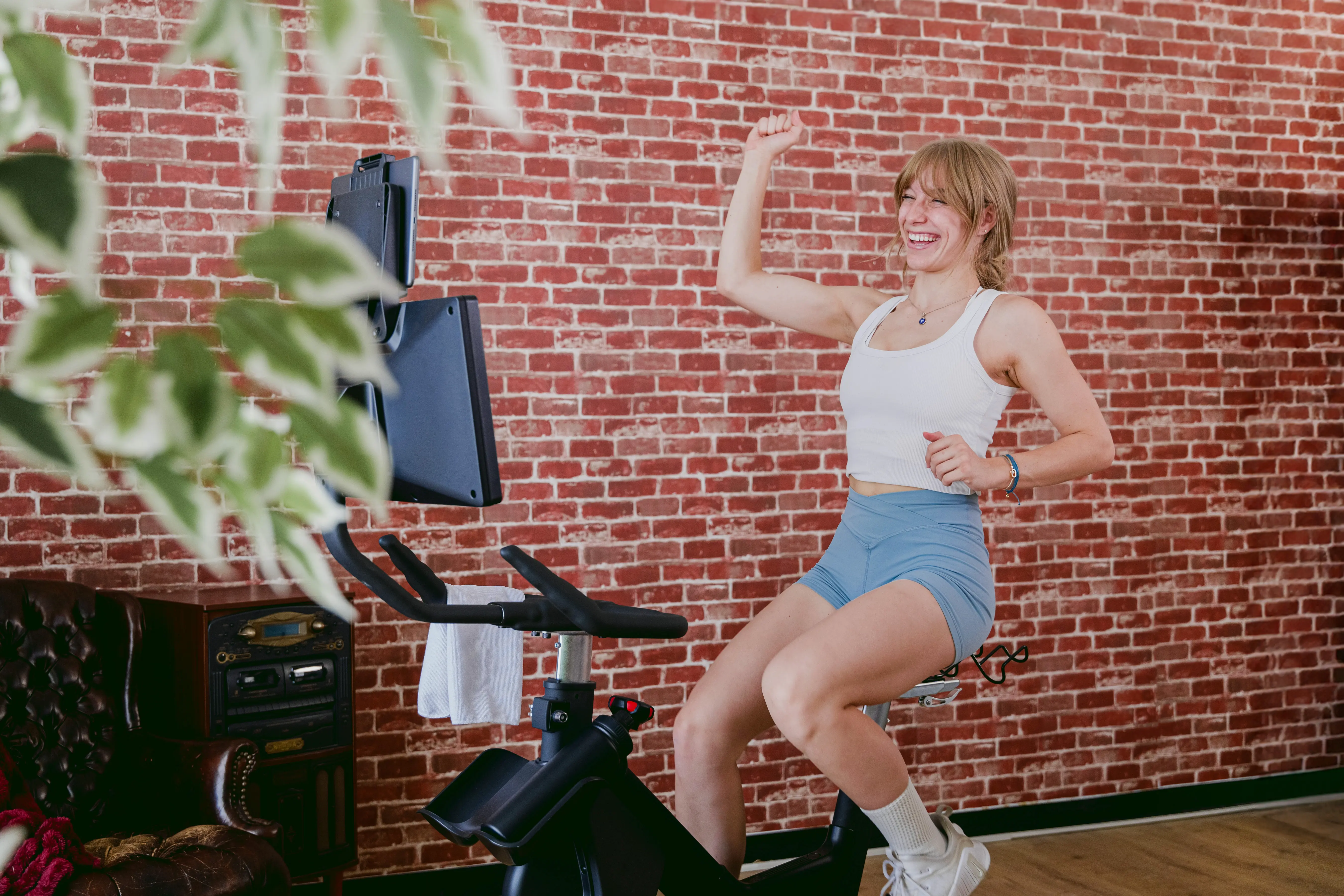 SOLE SB1200 Exercise Bike - Image 21