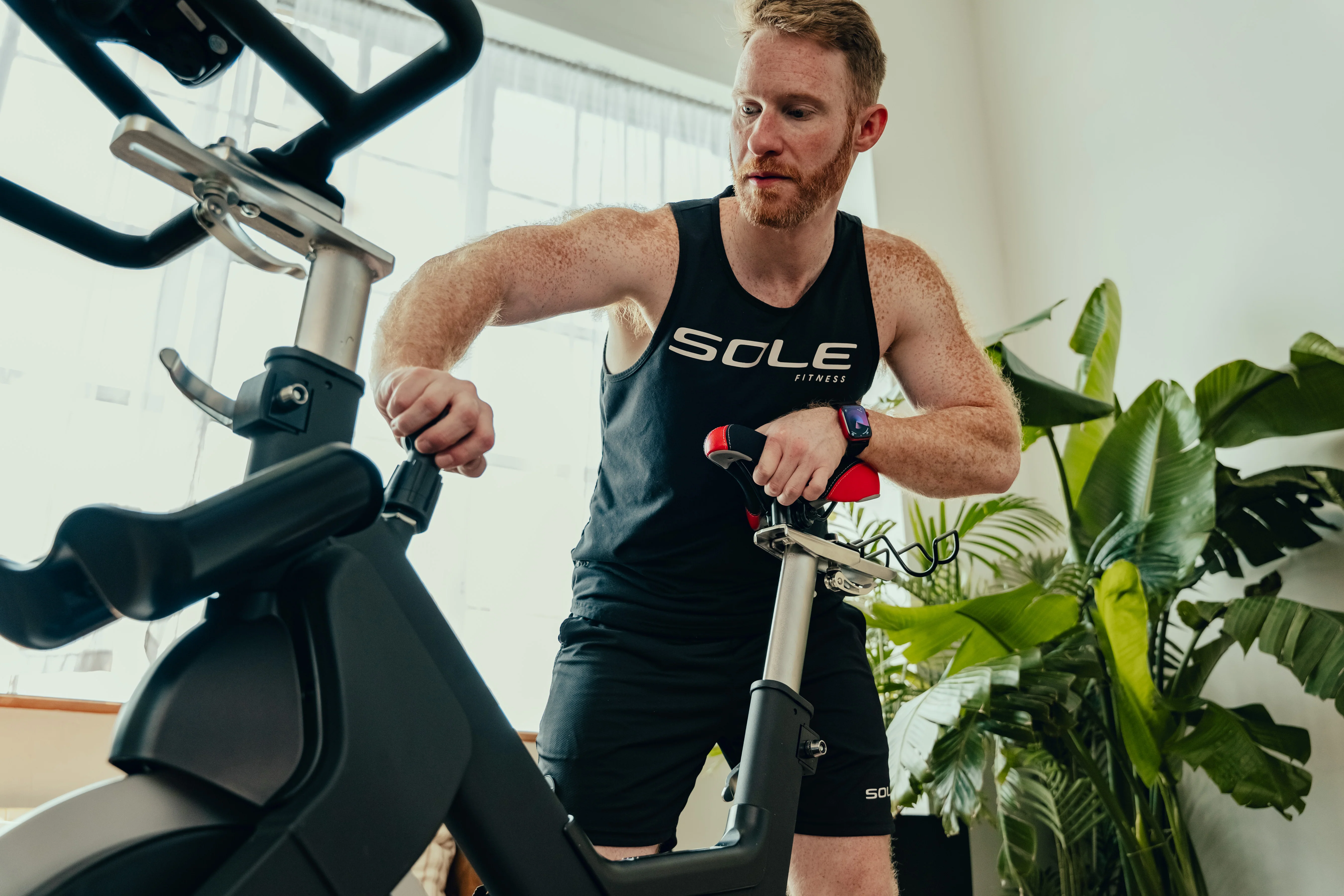 SOLE SB900 Exercise Bike - Image 27