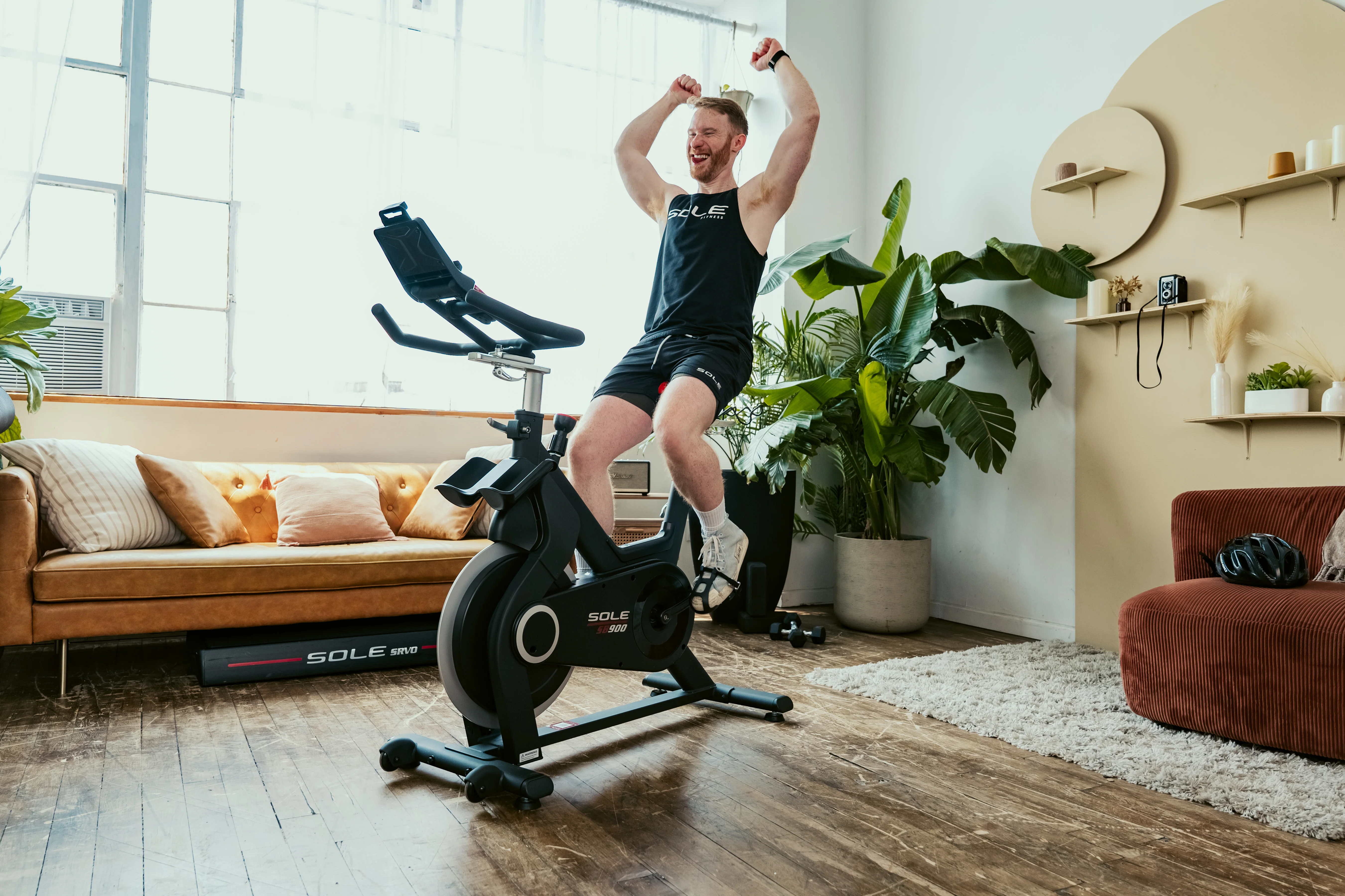 SOLE SB900 Exercise Bike - Image 31