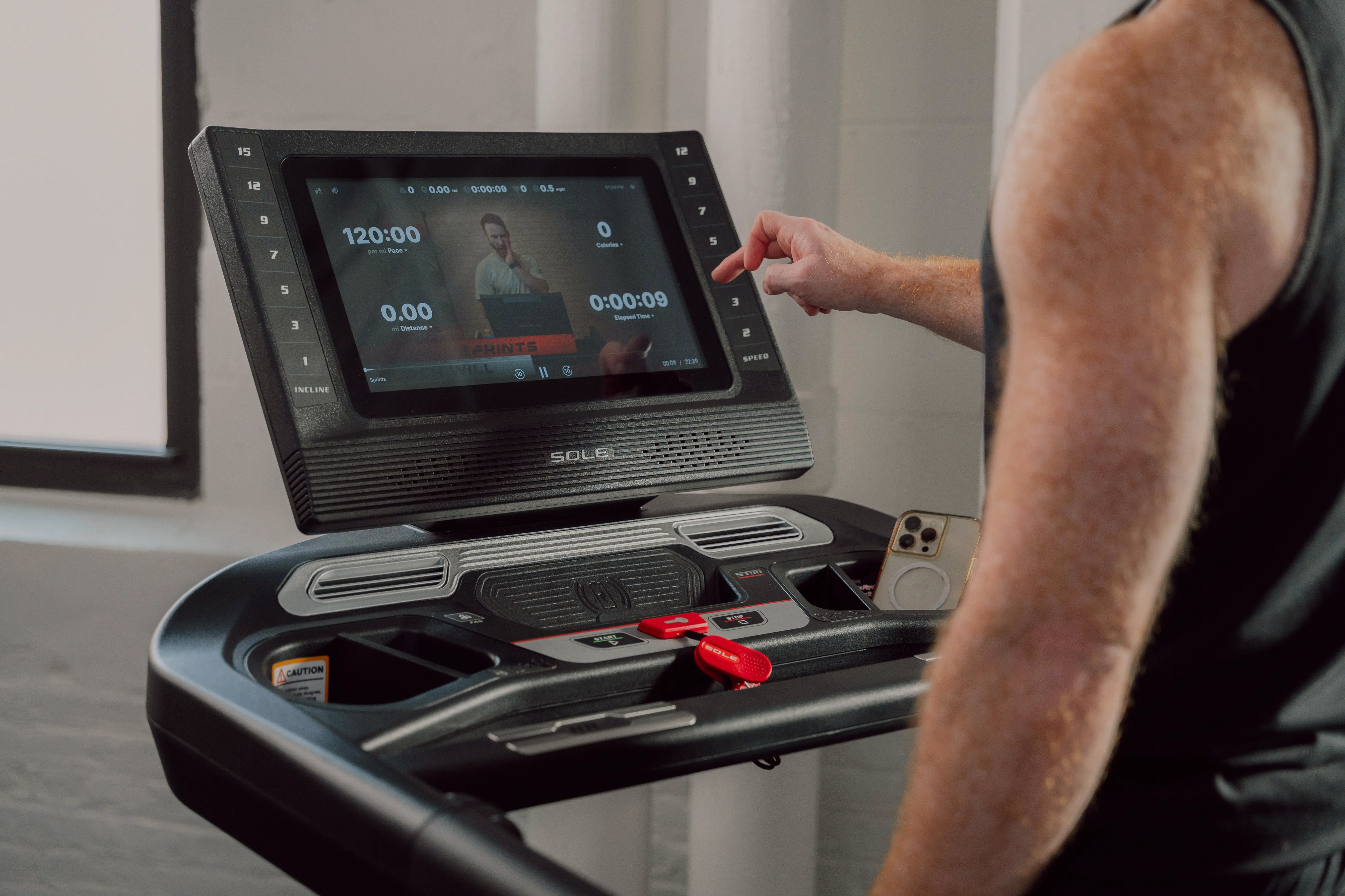 SOLE ST90 Treadmill - Image 9